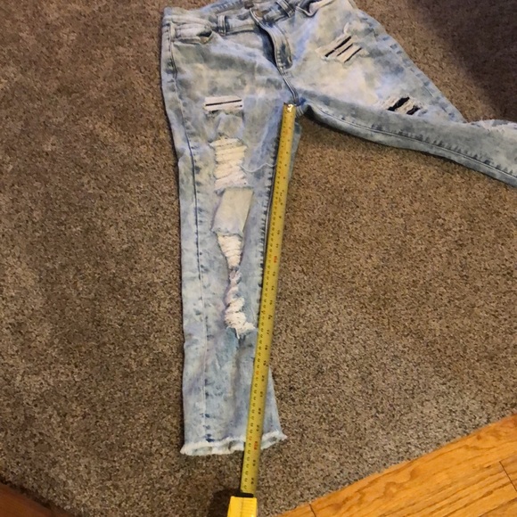 High waist destroyed jeans - Picture 2 of 7